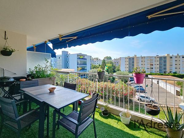 SUPERBE 4 pcs Entièrement Rénové à Mandelieu avec Garages