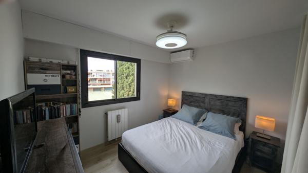 SUPERBE 4 pcs Entièrement Rénové à Mandelieu avec Garages