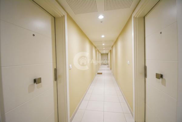 À LOUER - ETAT NEUF ! T2 MEUBLÉ DE 46m² - TERRASSE de 15,65 M² & PARKING EN SOUS-SOL