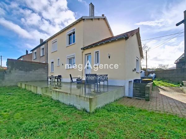 Maison à ROUSSAY, 49450 - 5 pièces 104m²