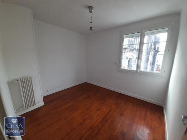 Appartement à louer 4 pièces 68.5m²