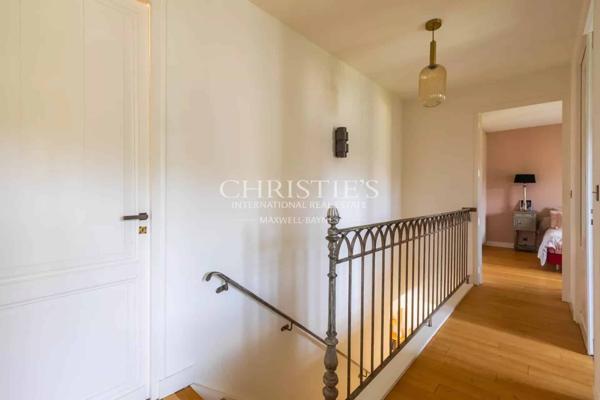 Cauderan – Elégante maison en pierre, piscine et jardin