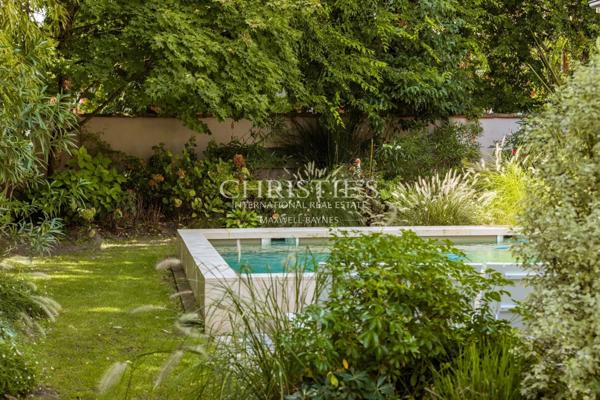 Cauderan – Elégante maison en pierre, piscine et jardin