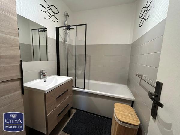 Appartement à vendre 4 pièces 94m² Châteauroux (36000)