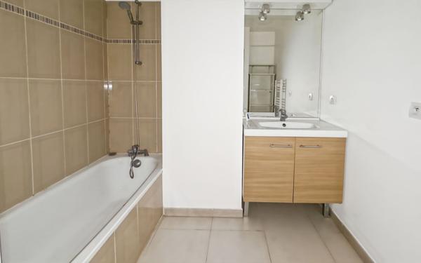 Appartement à vendre    2 pièces • 43,44 m2 Vallauris