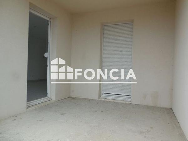 Location Appartement 4 pièces 84.79 m² - 17 RUE DE BANAS Montelimar 26200