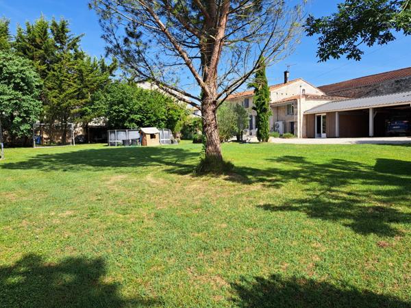 Maison à vendre 8 pièces CELLES SUR BELLE (79)
