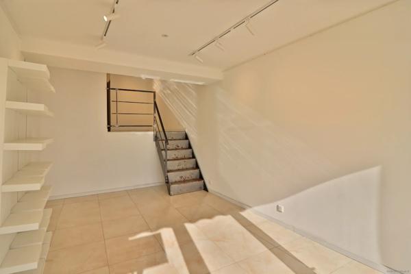 Droit au Bail Tous Commerces - Emplacement n°1 Quai du Port - Parking