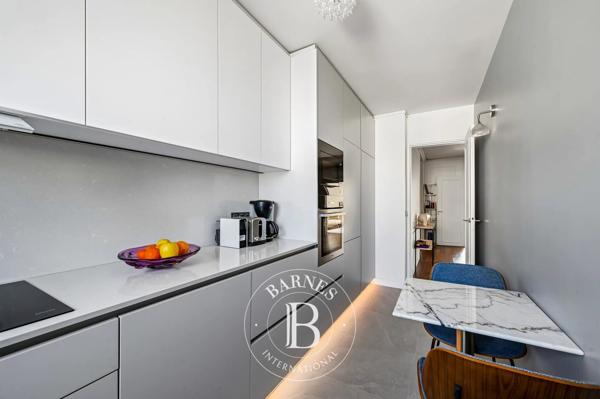 Paris 16ème, Appartement 2 Chambres -  99 m² à vendre