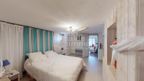 Maison de 80m²+ gîte + 4  garages sur terrain de 3360 m²