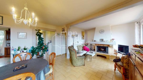 Maison de 80m²+ gîte + 4  garages sur terrain de 3360 m²