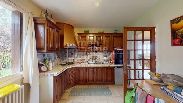 Maison de 80m²+ gîte + 4  garages sur terrain de 3360 m²