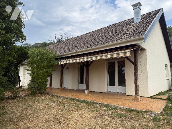 ARBOIS - Maison de plain-pied – 74,5 m² – 2 chambres – Terrain de 12 ares