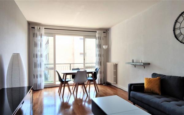 Appartement à louer    3 pièces •  Suresnes