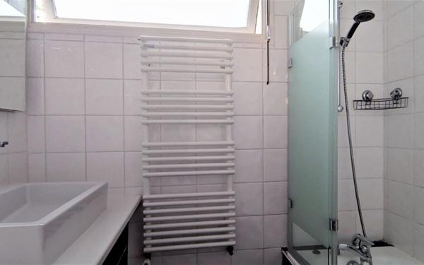 Appartement à louer    3 pièces •  Suresnes