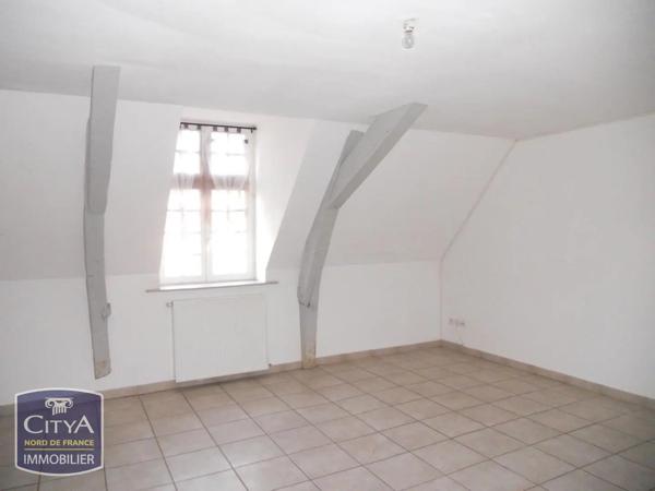 Appartement à louer 3 pièces 85.8m² Saint-Omer (62500)