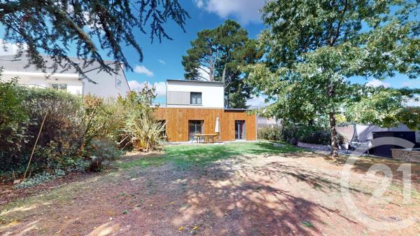 Maison à vendre  8 pièces - 223,16 m 2   ST HERBLAIN  - 44