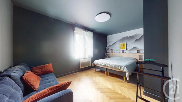 Maison à vendre  8 pièces - 223,16 m 2   ST HERBLAIN  - 44