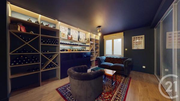 Maison à vendre  8 pièces - 223,16 m 2   ST HERBLAIN  - 44