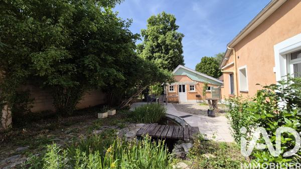 Maison à vendre 6 pièces 225 m² Buchères
