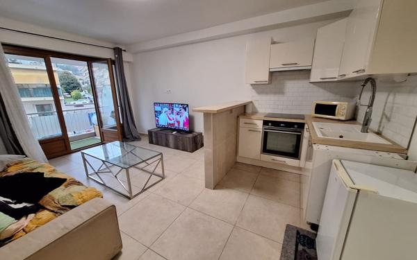 Appartement à vendre    2 pièces • 40 m2 Saint-Laurent-du-Var