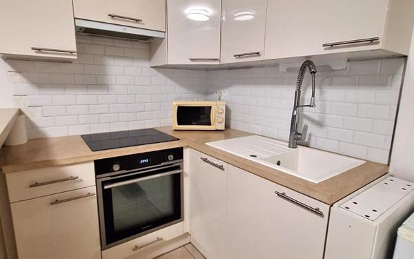 Appartement à vendre    2 pièces • 40 m2 Saint-Laurent-du-Var