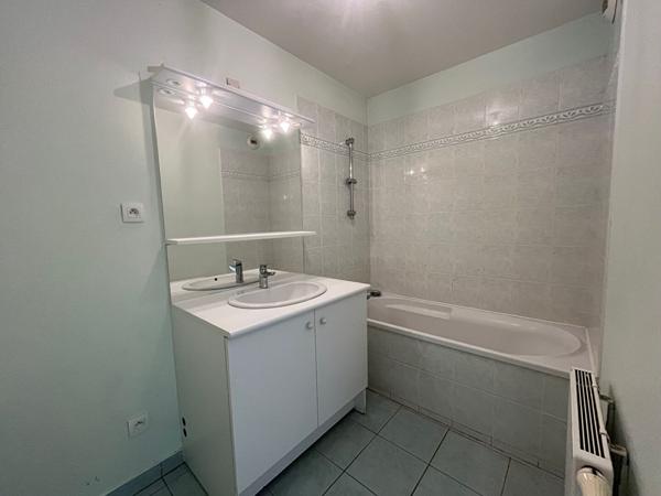 APPARTEMENT JEUXEY - 3 pièces- 71.81 m2