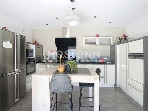 Maison traditionnelle à vendre à Périgny - Un véritable havre de paix ! Maison 5 chambres jardin garage, proche La Rochelle