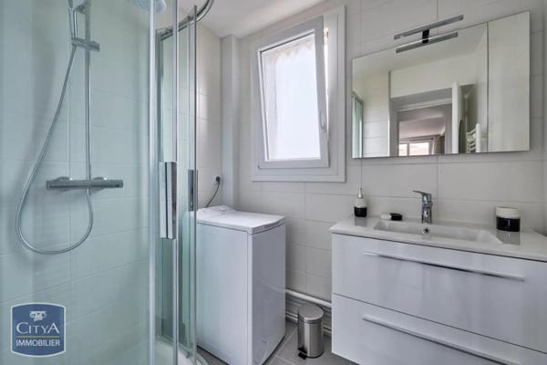 Appartement à louer 4 pièces 63.69m²