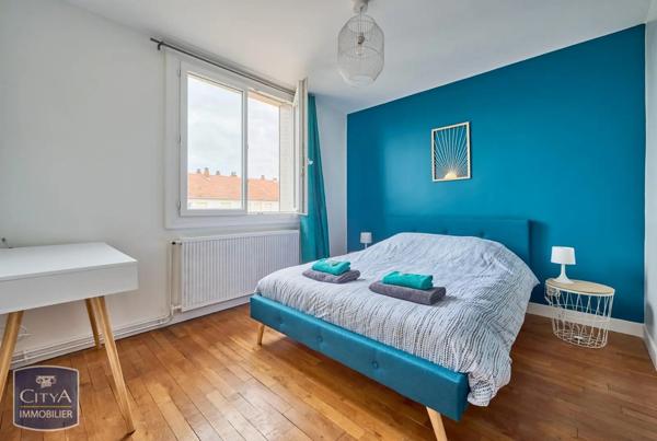 Appartement à louer 4 pièces 63.69m²