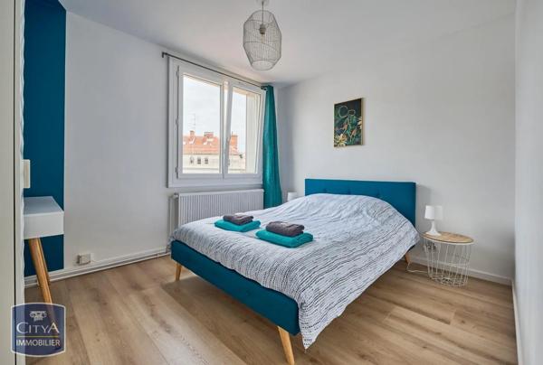 Appartement à louer 4 pièces 63.69m²