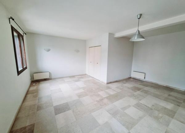 Appartement à louer    3 pièces • 74 m2 Albi