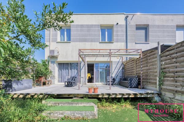 Maison
                                                                                                                                                                                                                                                                                                                        6 pièce(s)                                                                                                                                                                                                          4 chambre(s)                                                                                                                                                                                                          200  m²