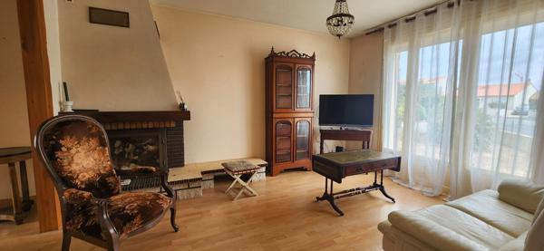 Maison lumineuse, 3 chambres,, avec sous-sol aménageable - Quartier calme de Fontenay Le Comte
