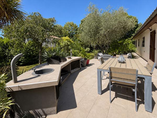 EXCLUSIVITÉ : Maison familiale bon état général au calme absolu à Magonty
