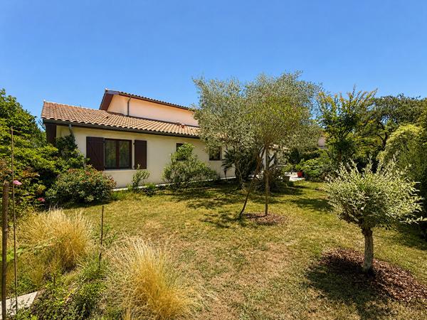 EXCLUSIVITÉ : Maison familiale bon état général au calme absolu à Magonty