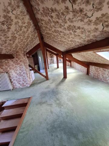 Appartement à retaper avec du cachet !