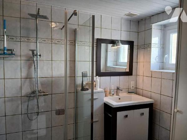 CARENTOIR, Maison d'habitation - Idéalement située en plein bourg de Carentoir, à proximité imm...