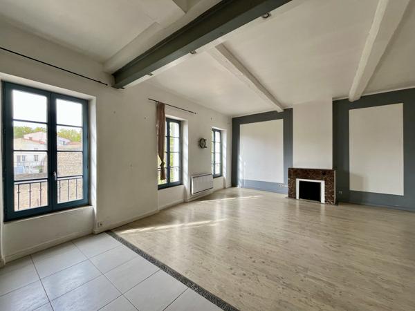 Bastide: Appartement T4 traversant de 103 m² sans vis à vis