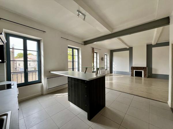 Bastide: Appartement T4 traversant de 103 m² sans vis à vis