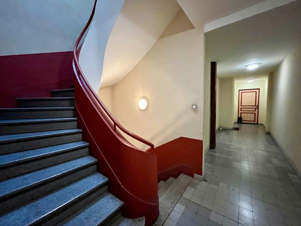 Bastide: Appartement T4 traversant de 103 m² sans vis à vis