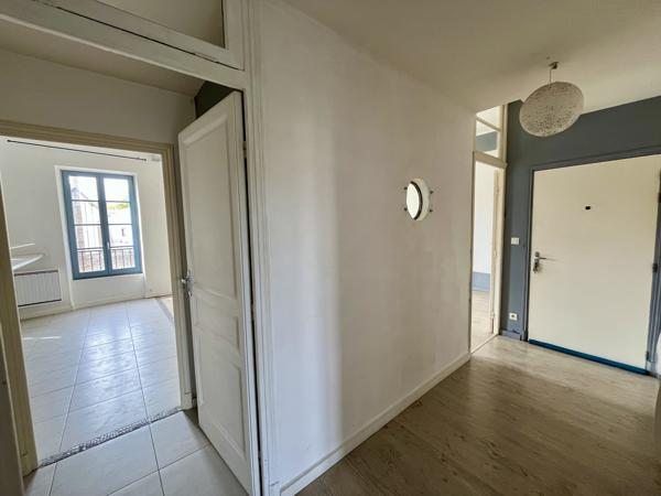 Bastide: Appartement T4 traversant de 103 m² sans vis à vis
