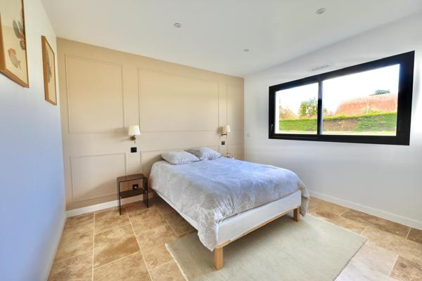 Maison
         4 pièces
        - 163 m² 749 000 € *