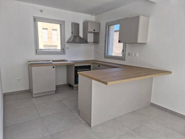 Maison 5 pièces                                        - 38300 Bourgoin-Jallieu Réf : 4813