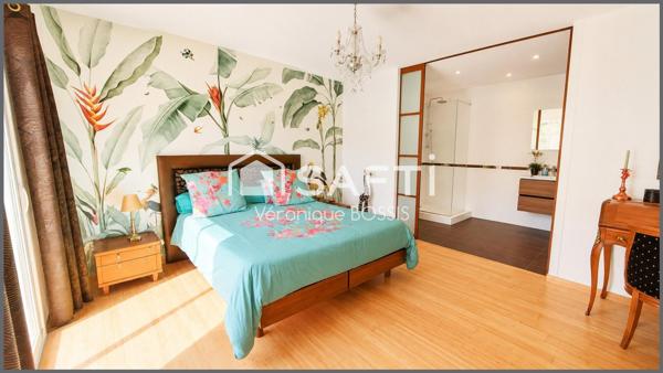 MOUILLERON-LE-CAPTIF – BELLE PROPRIÉTÉ DE 205 m² – PISCINE – 1 217 m² DE TERRAIN PAYSAGÉ