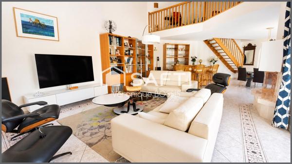 MOUILLERON-LE-CAPTIF – BELLE PROPRIÉTÉ DE 205 m² – PISCINE – 1 217 m² DE TERRAIN PAYSAGÉ