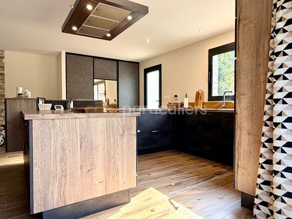 Vente
                Maison190 m² - 4 Pièces -
                    TOLLEVAST (50470)