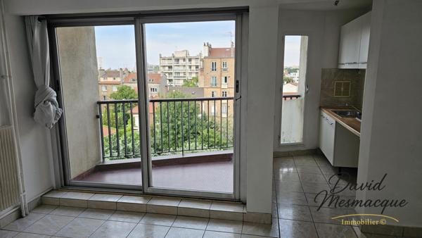 Gentilly (94250) Studio lumineux avec loggia, parking privé et cave – Gentilly RER B