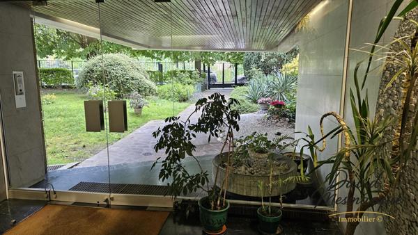 Gentilly (94250) Studio lumineux avec loggia, parking privé et cave – Gentilly RER B