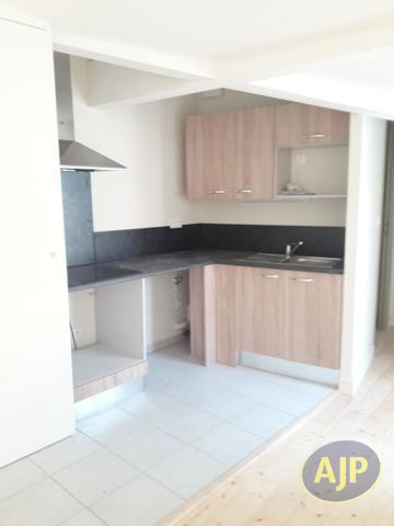 Location appartement Saintes : 746 € - AJP Immobilier Saintes